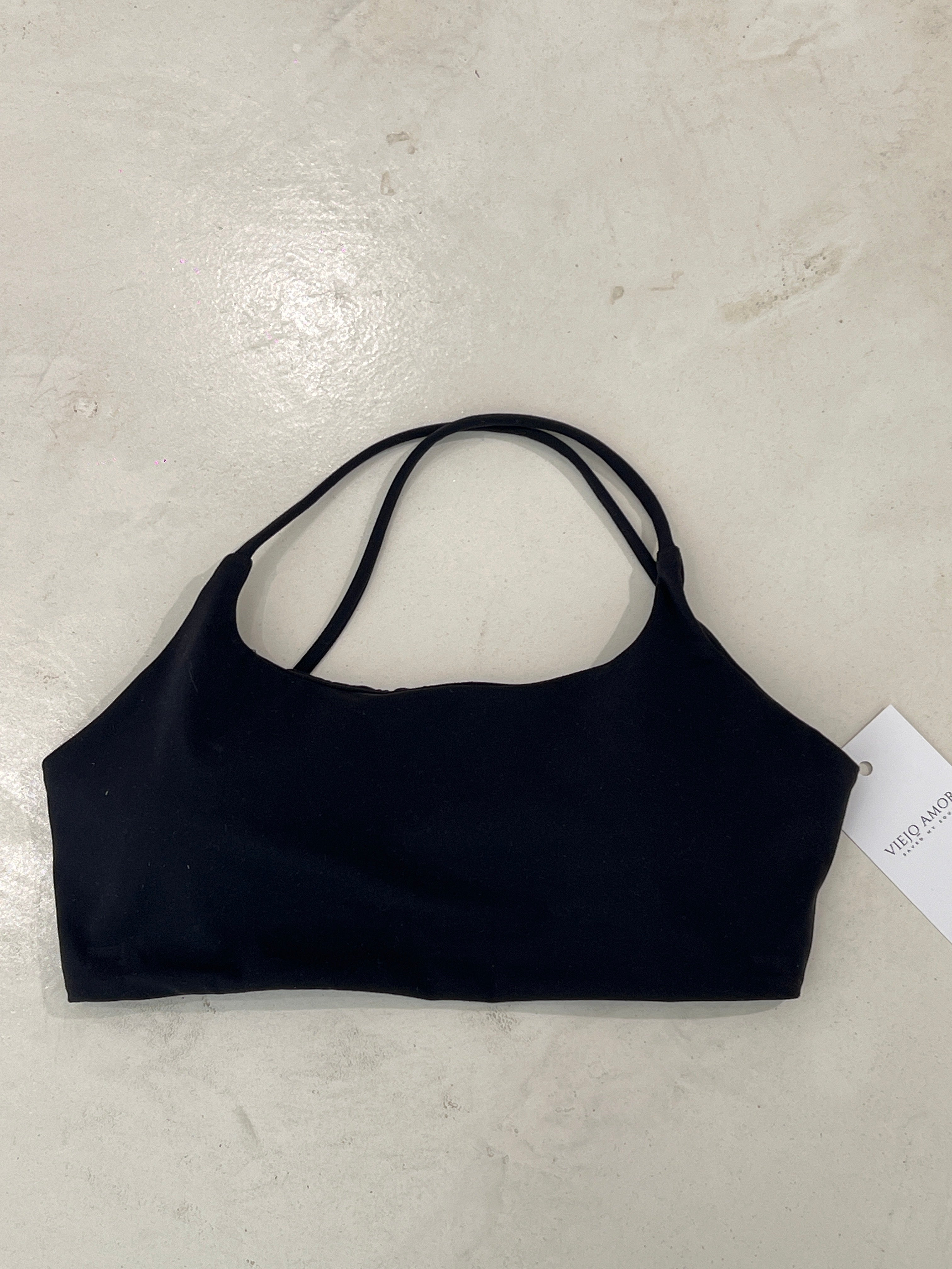 Top deportivo Loreta Black
