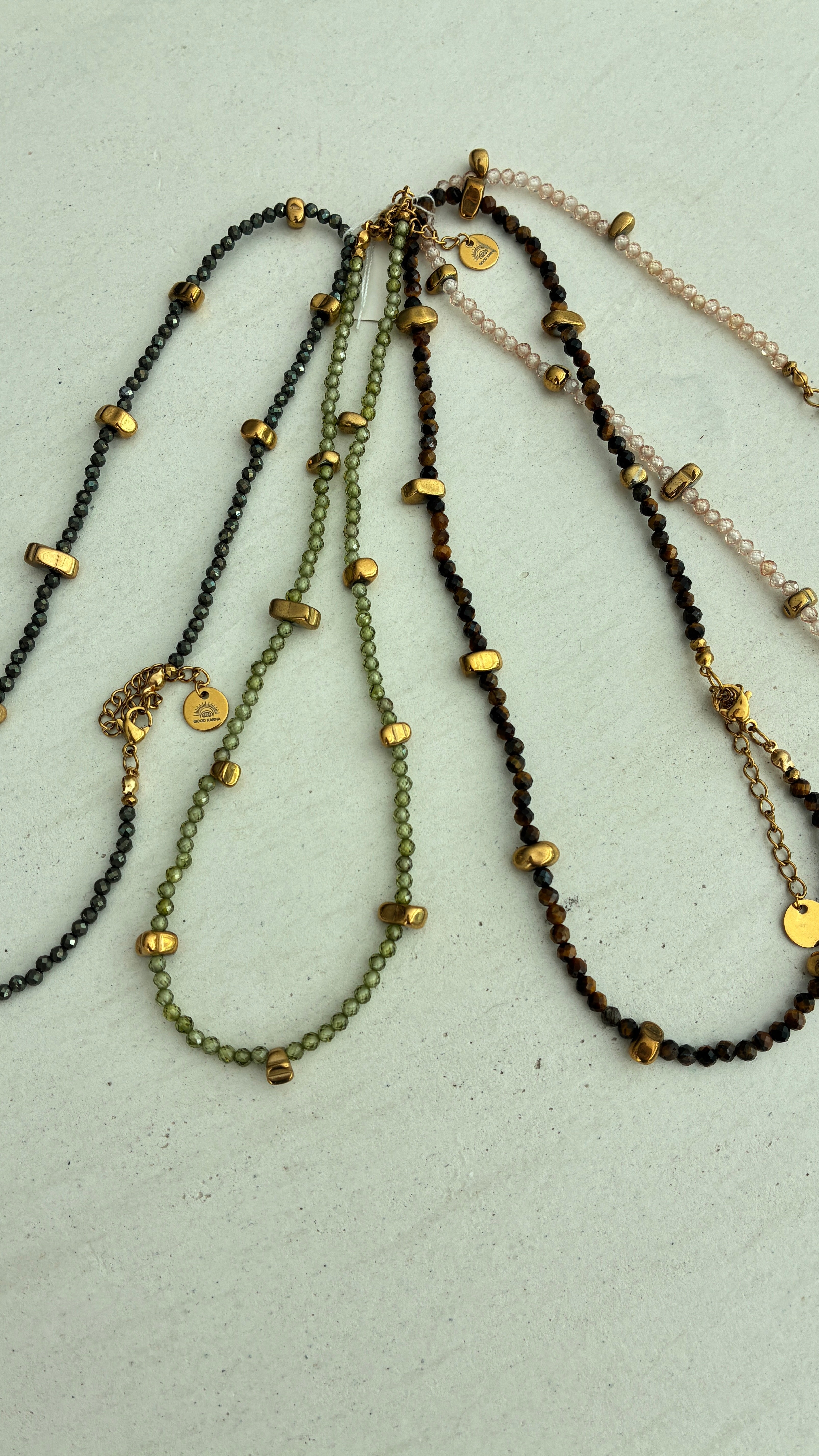 Collar piedras Empty