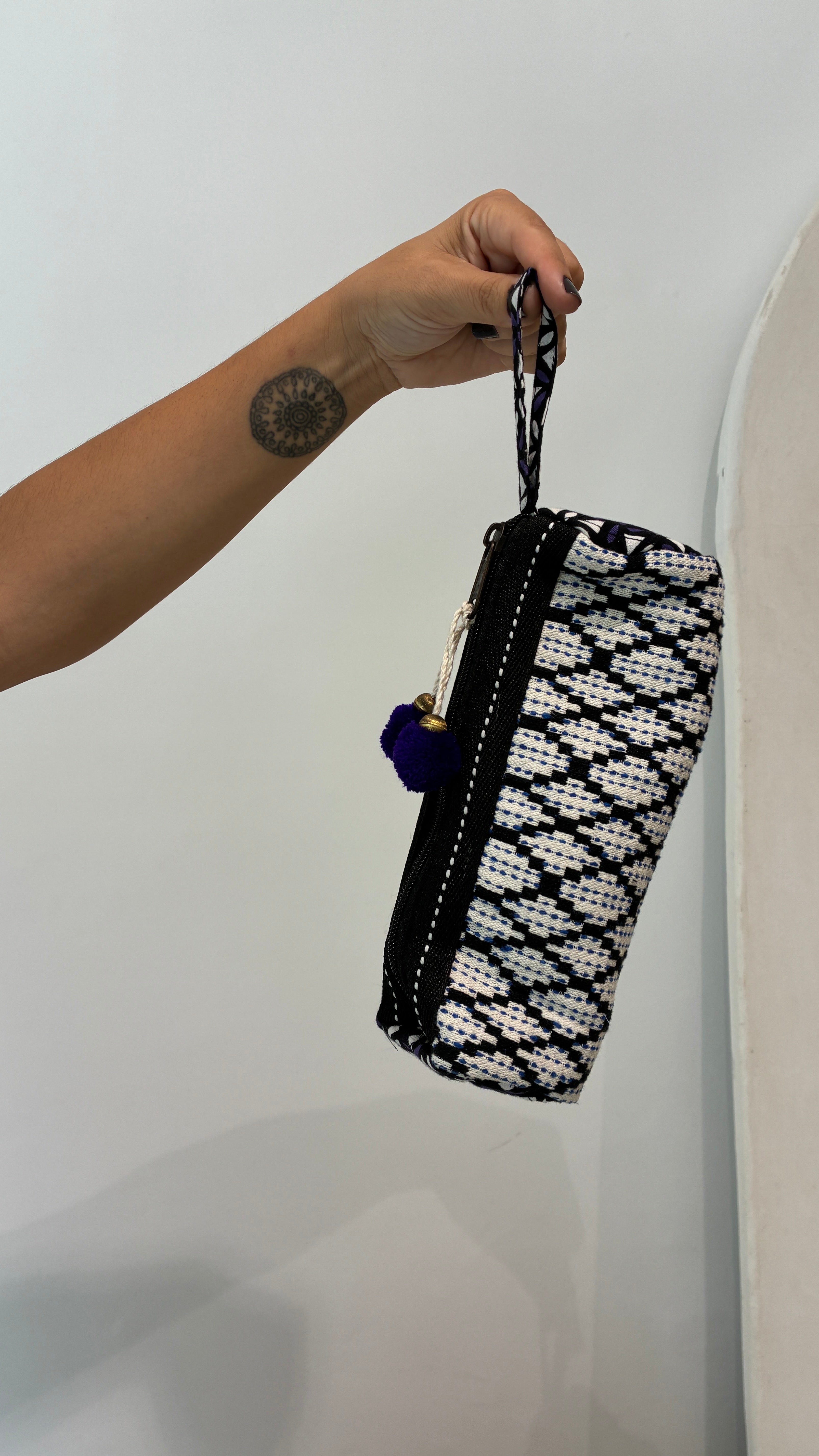 Cosmetiquera Multicolor Black