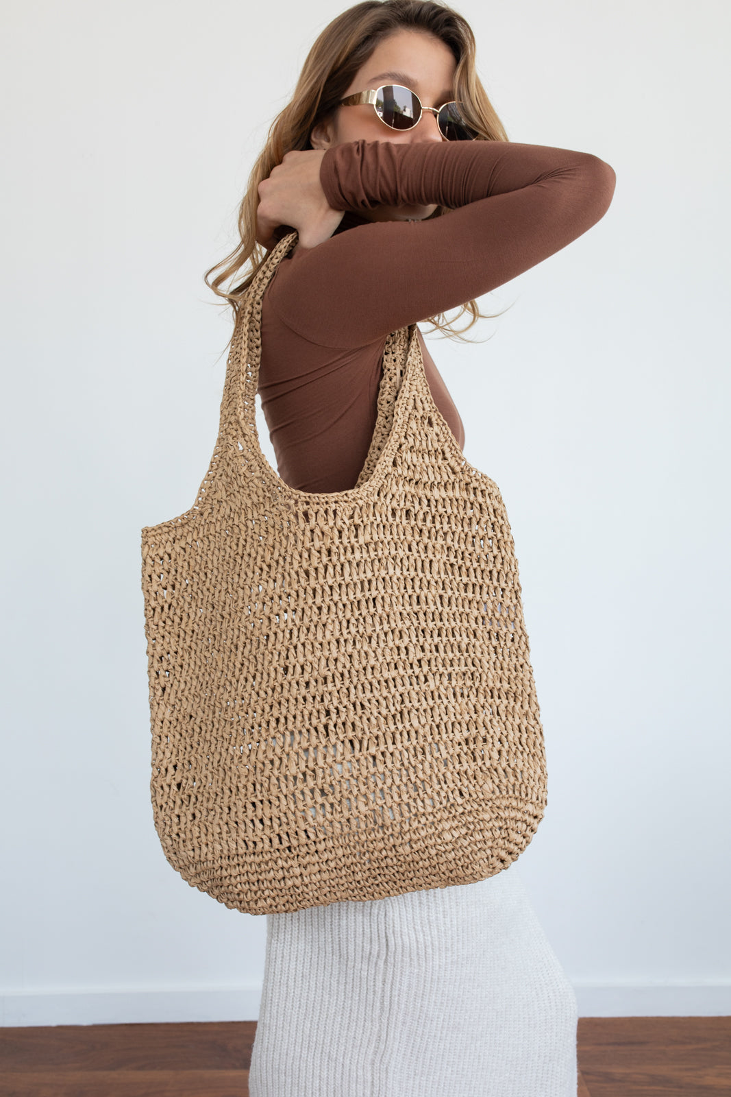 Bolso maxi trenzado Khaki