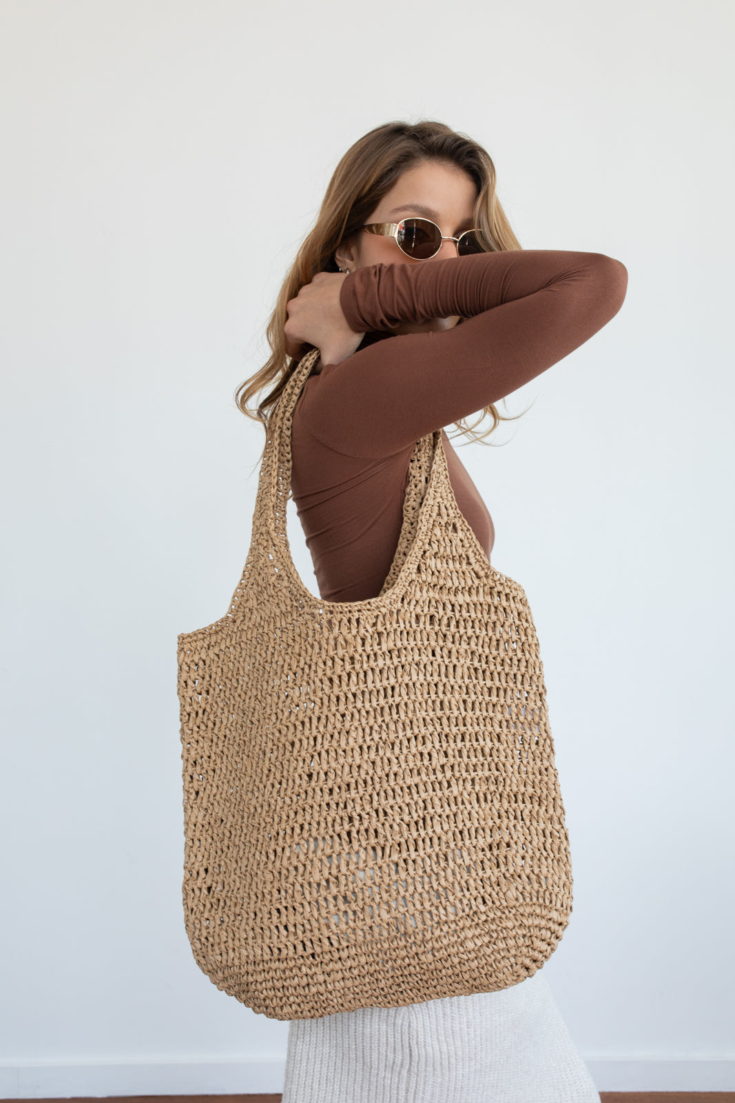 Bolso maxi trenzado Khaki