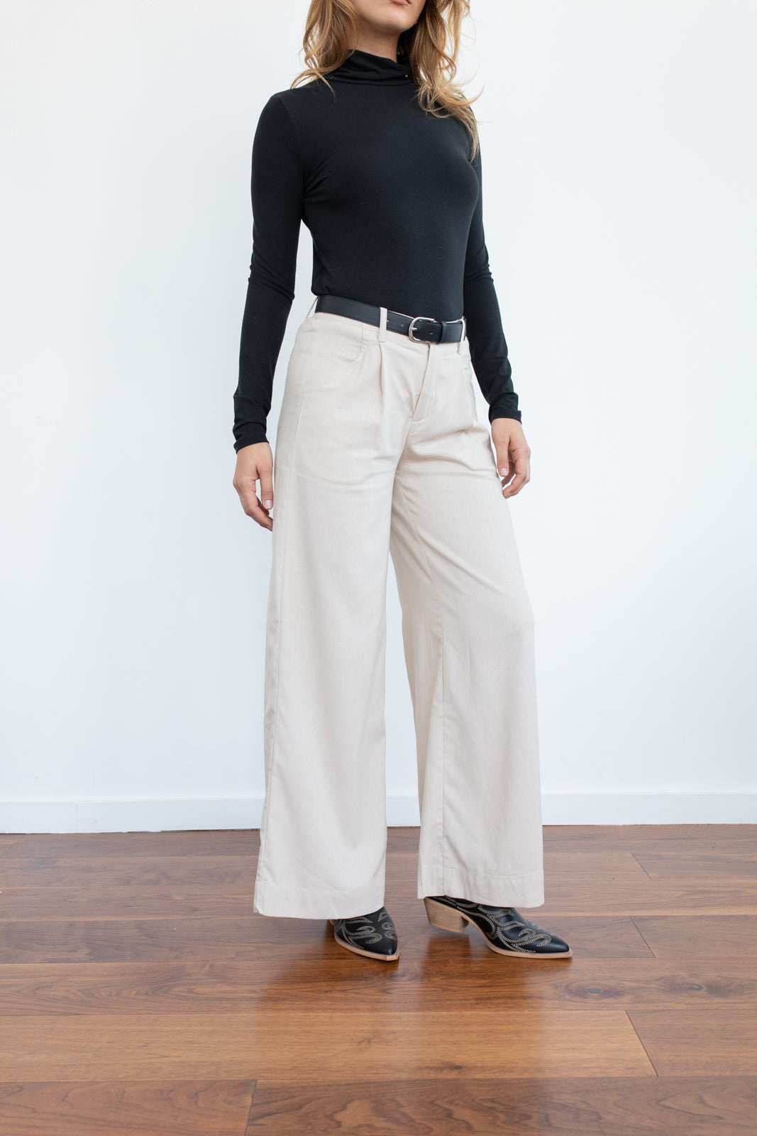 Pantalón pliegue oatmeal