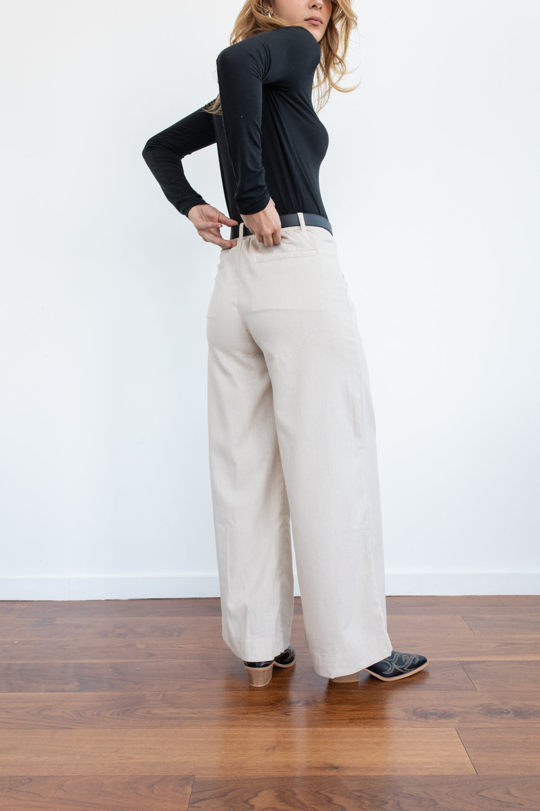 Pantalón pliegue oatmeal