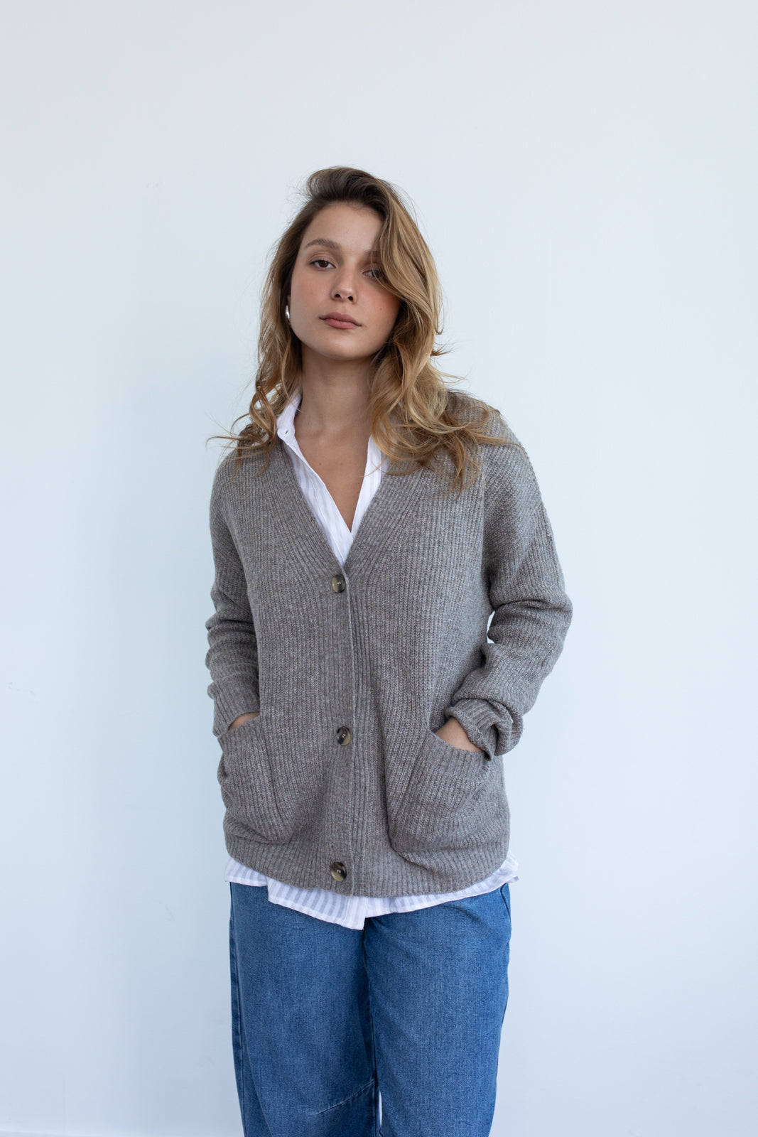 Cardigan Erendira dark taupe