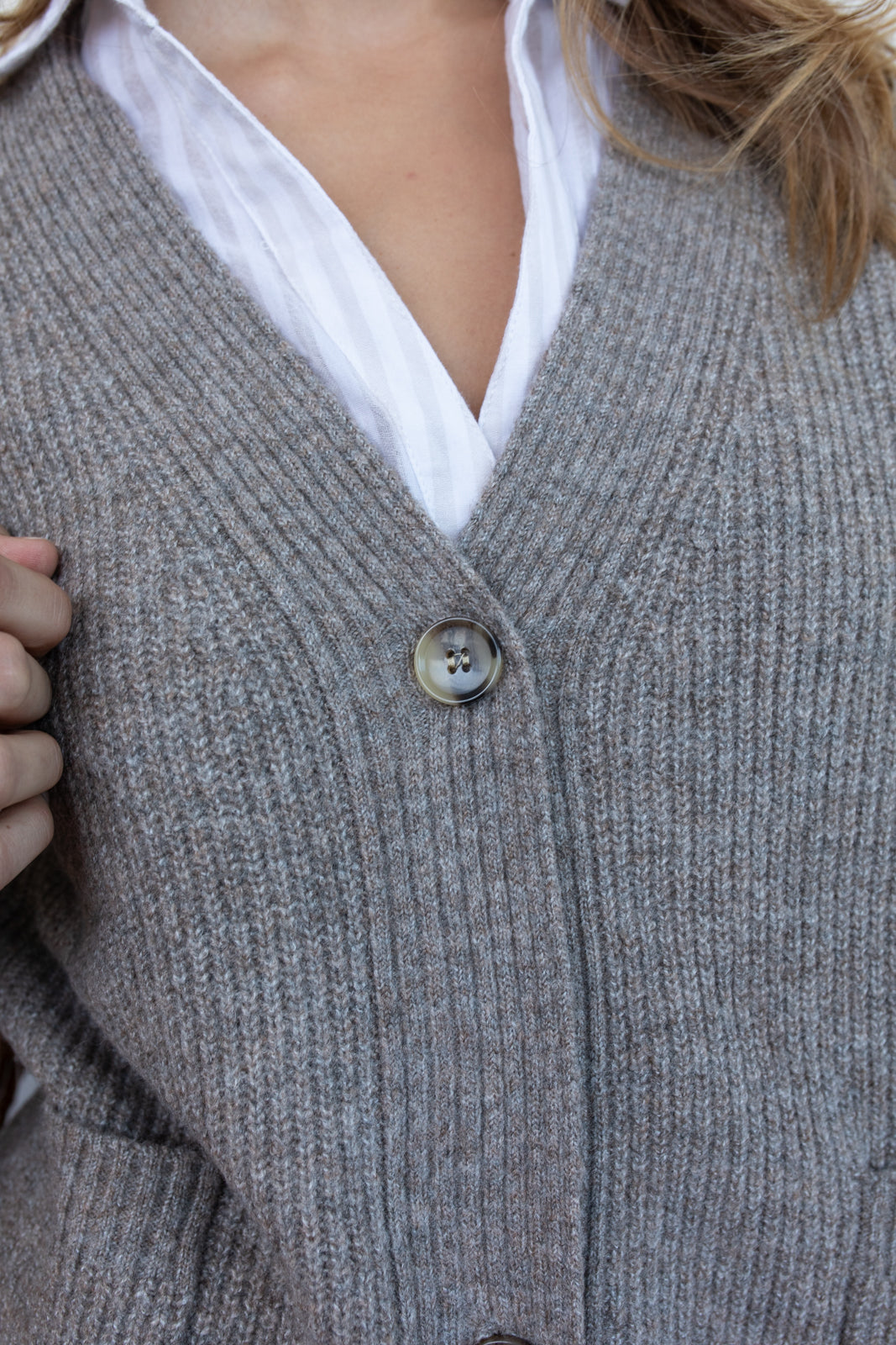 Cardigan Erendira dark taupe