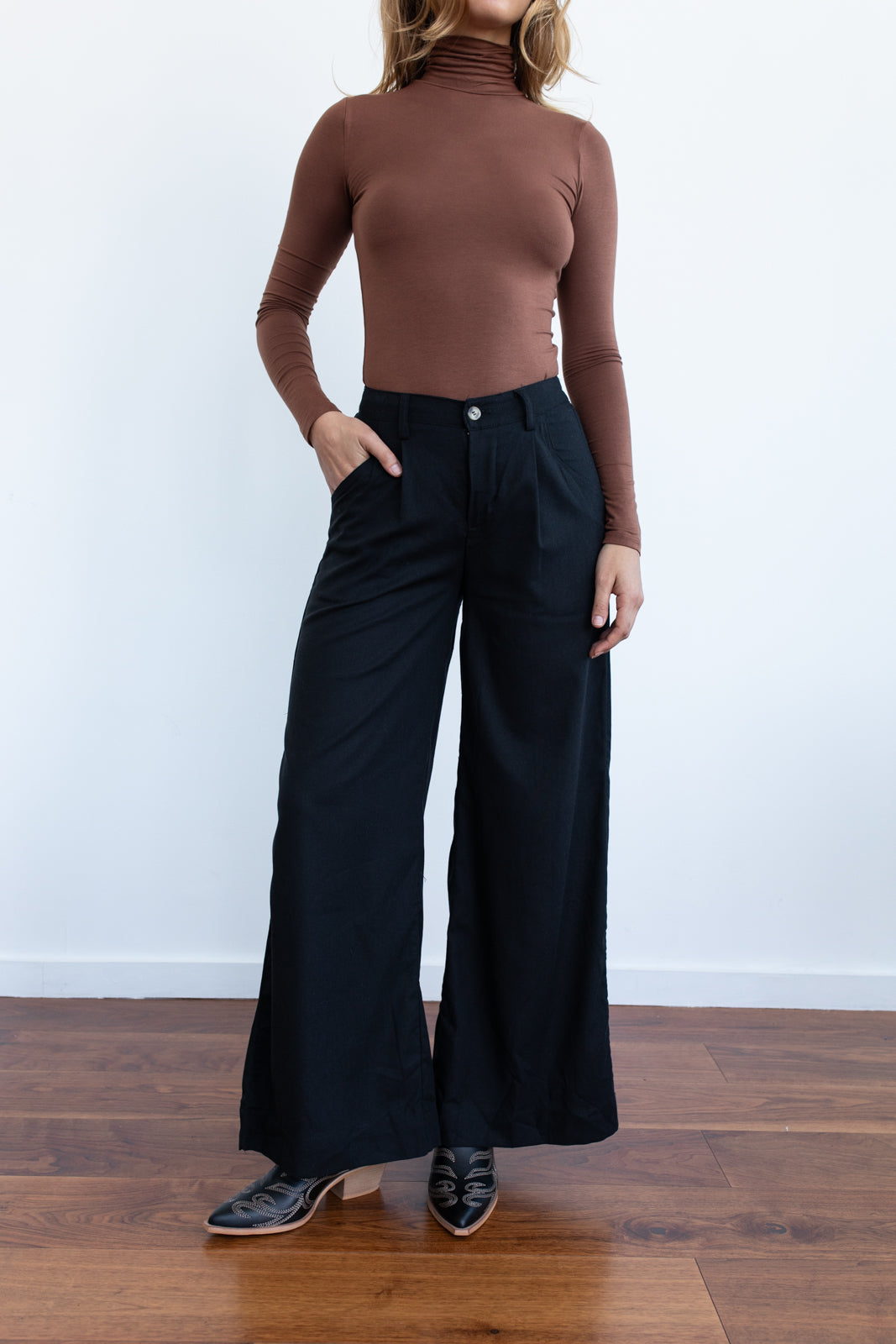 Pantalón pliegue black