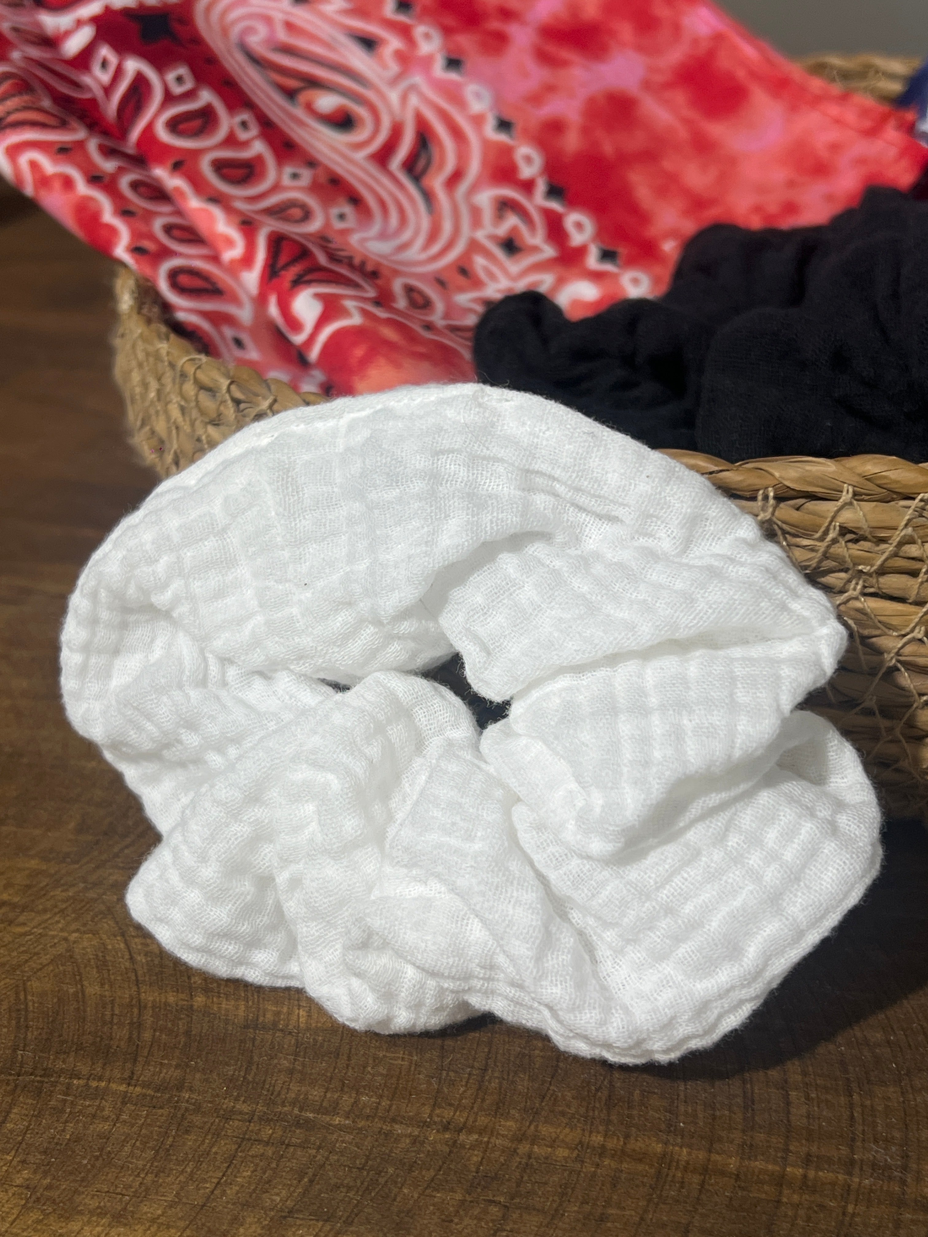 Scrunchies white cotton