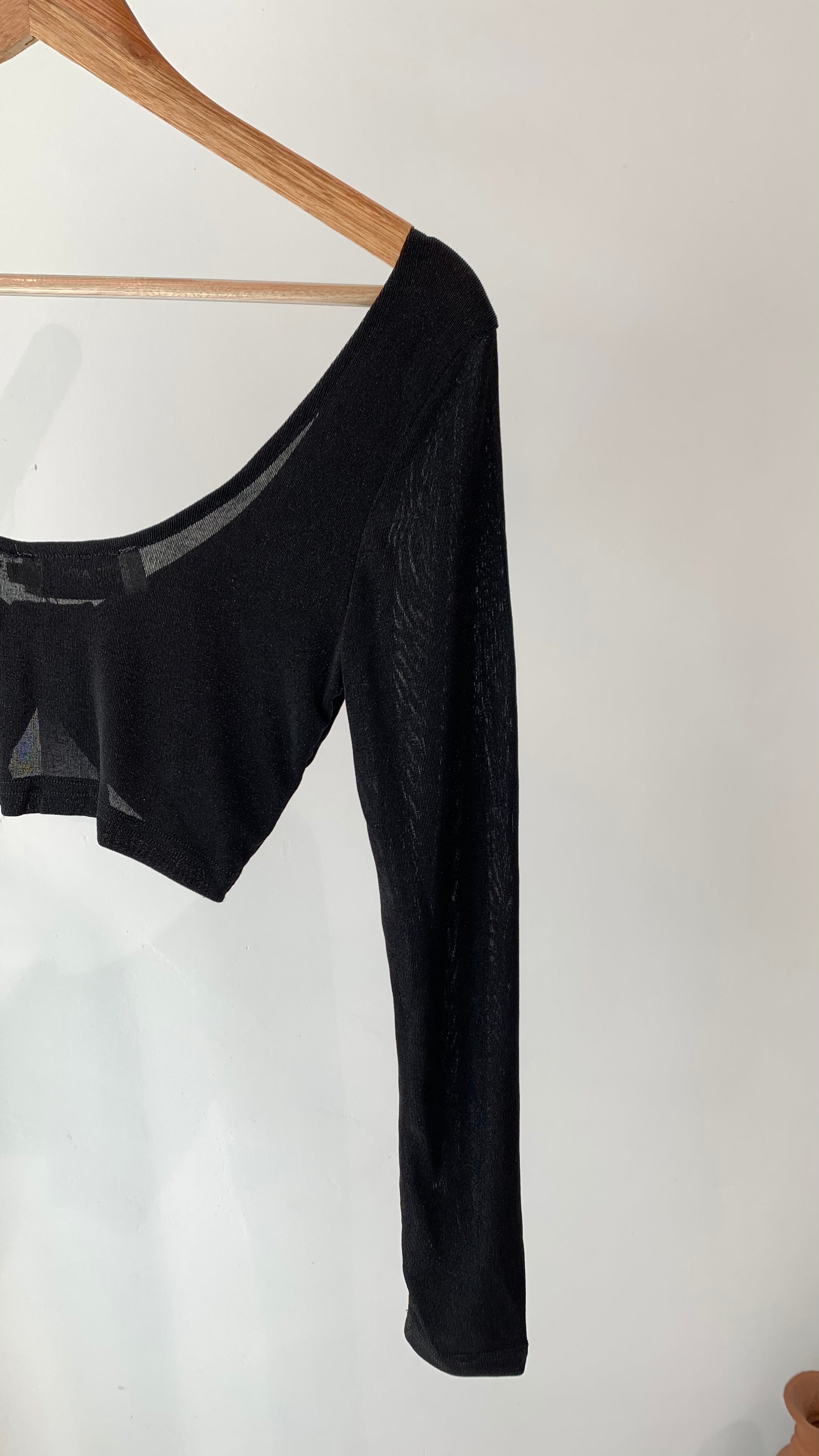 Crop Zelina Black