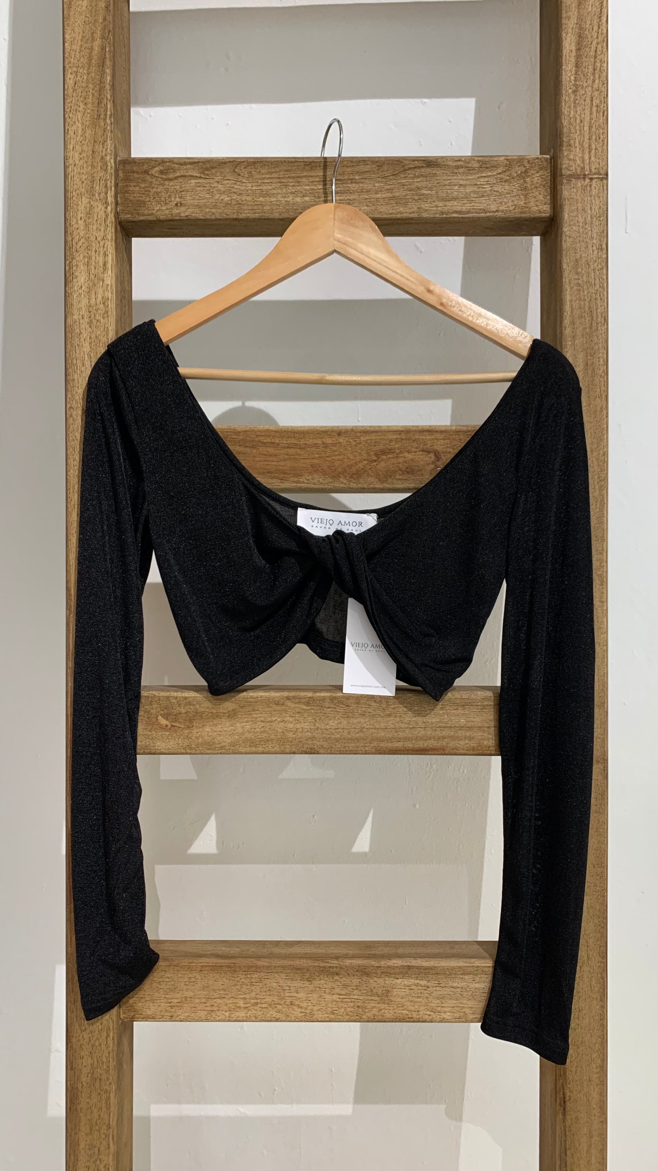 Crop Zelina Black