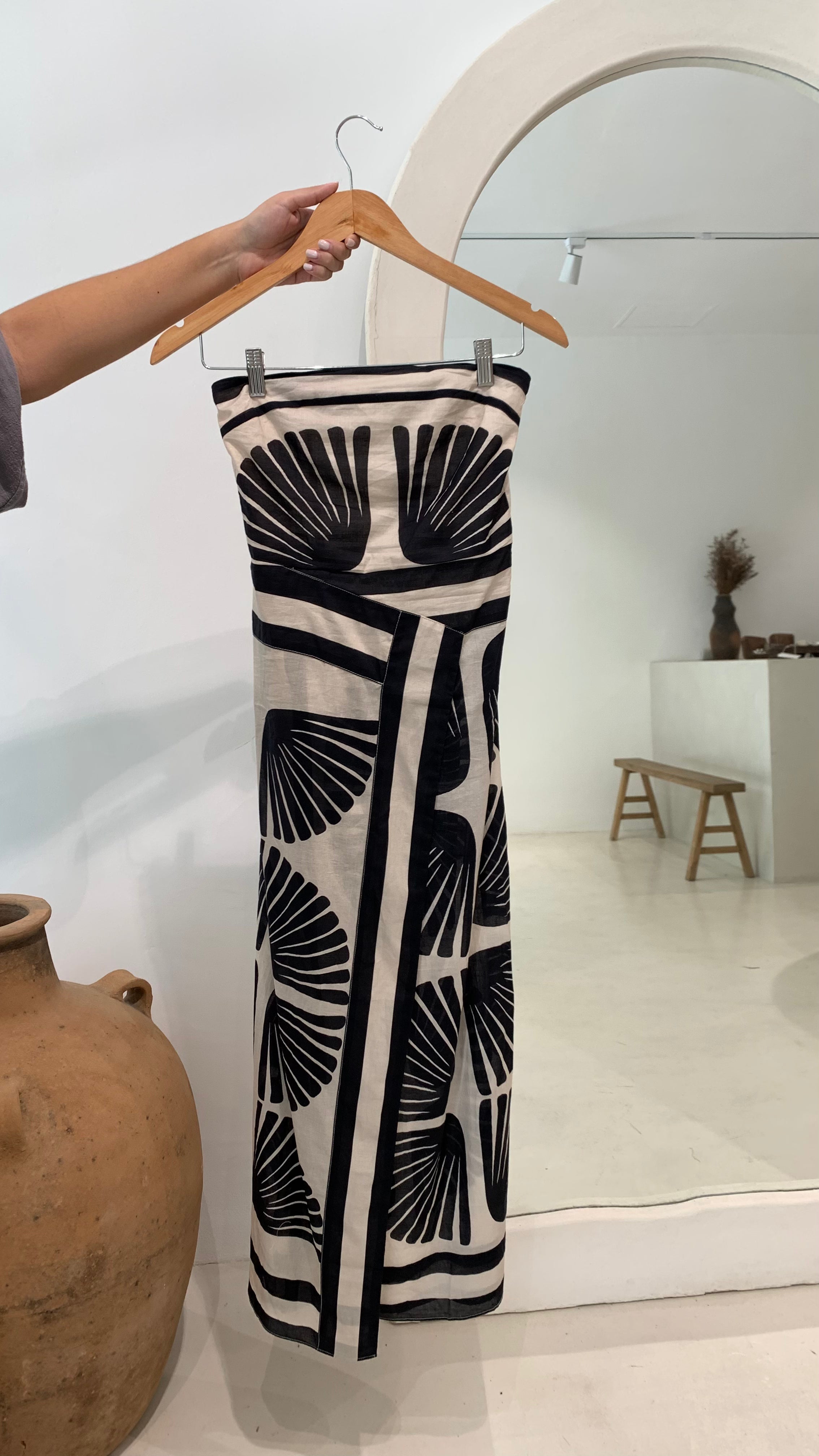 Vestido Emiliana Ivory black playa