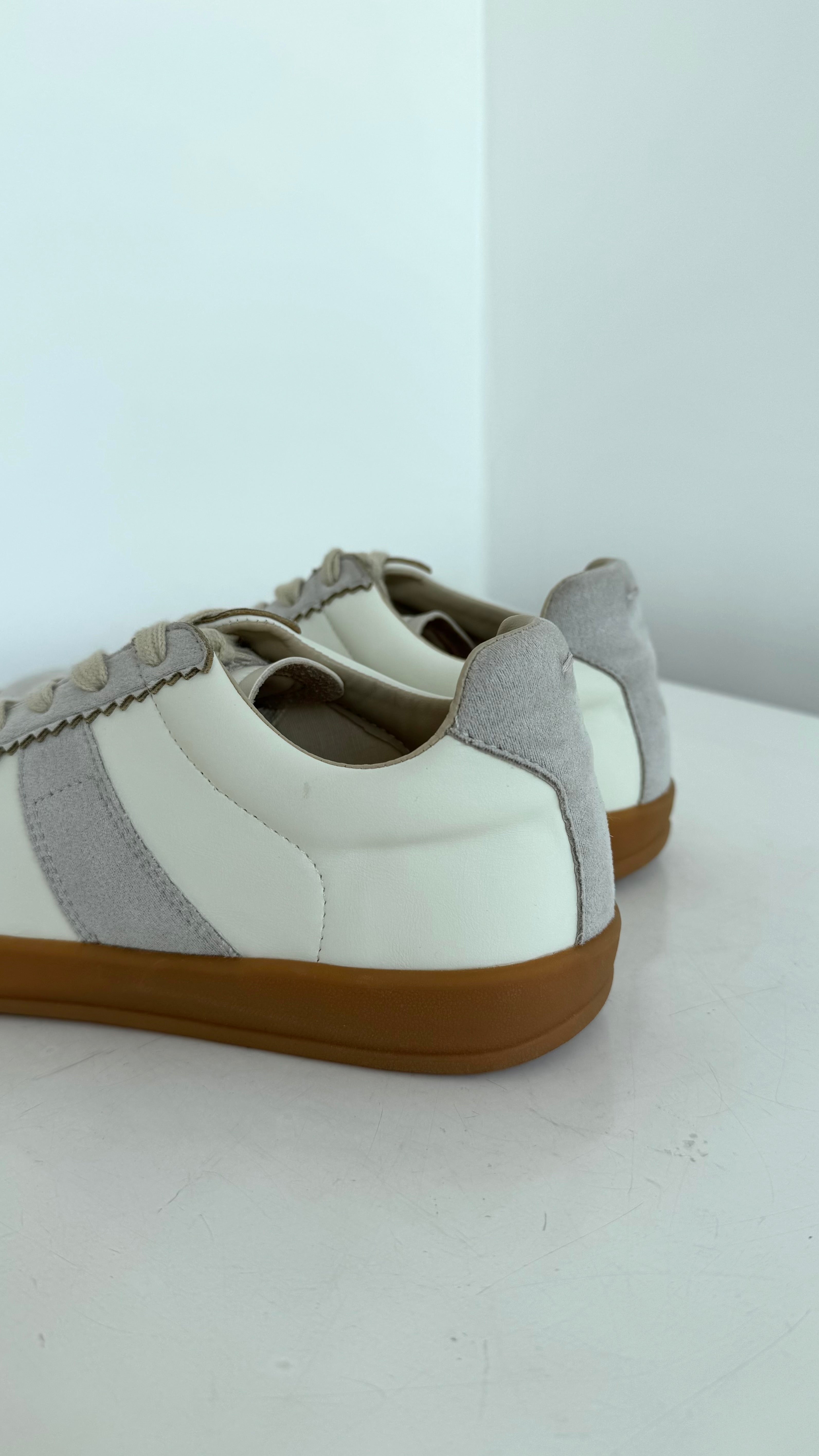 Tenis de ante white grey