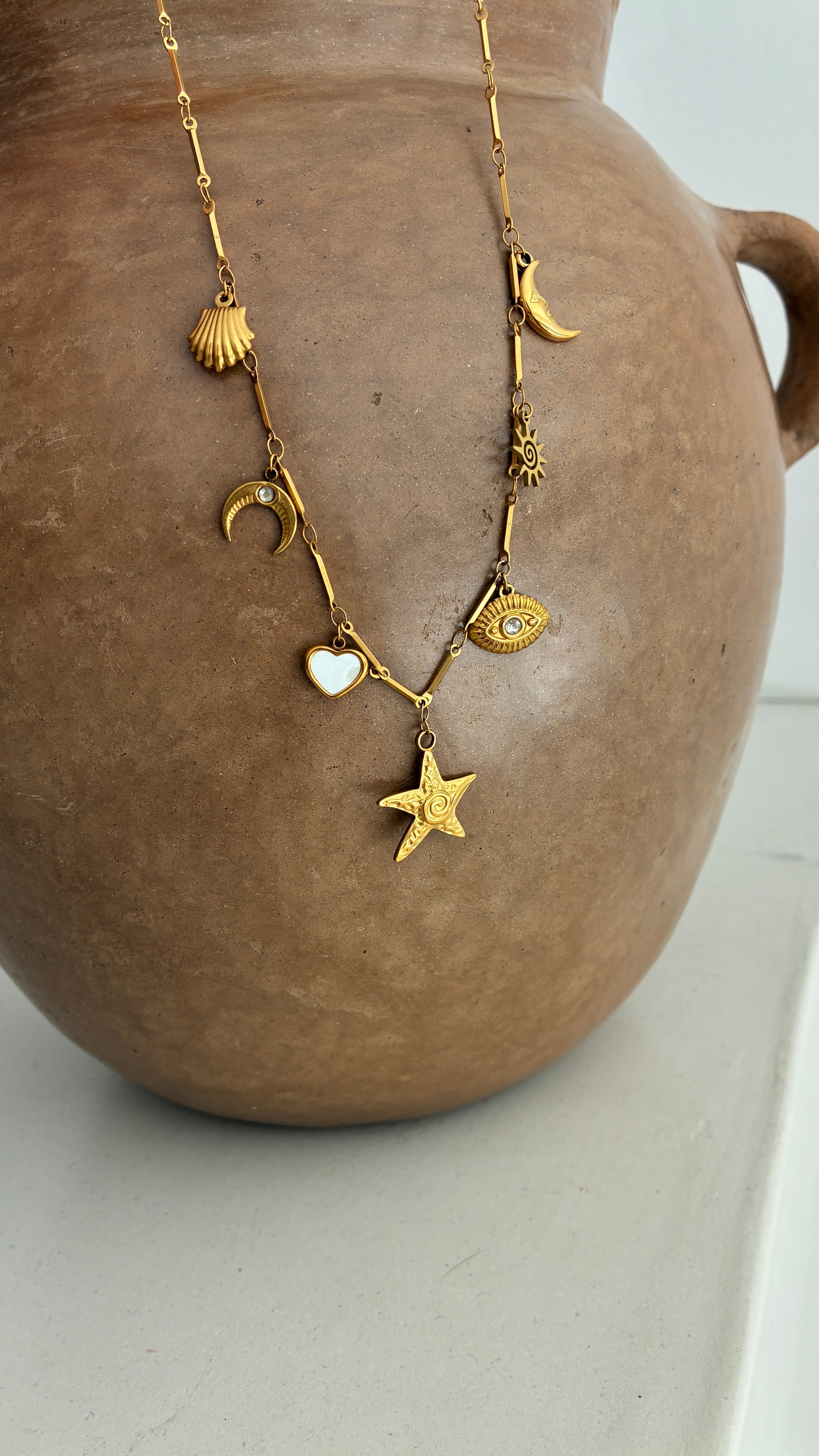 Collar dijes Empty 5