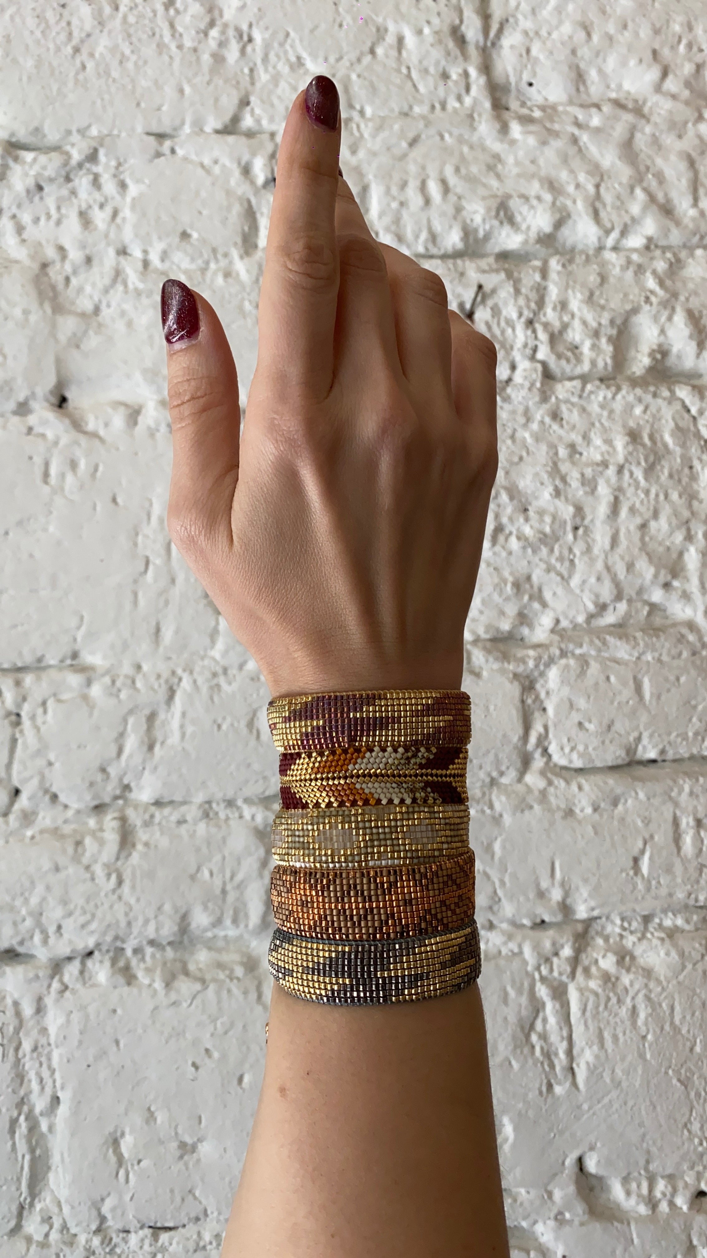 Pulsera tejida 11