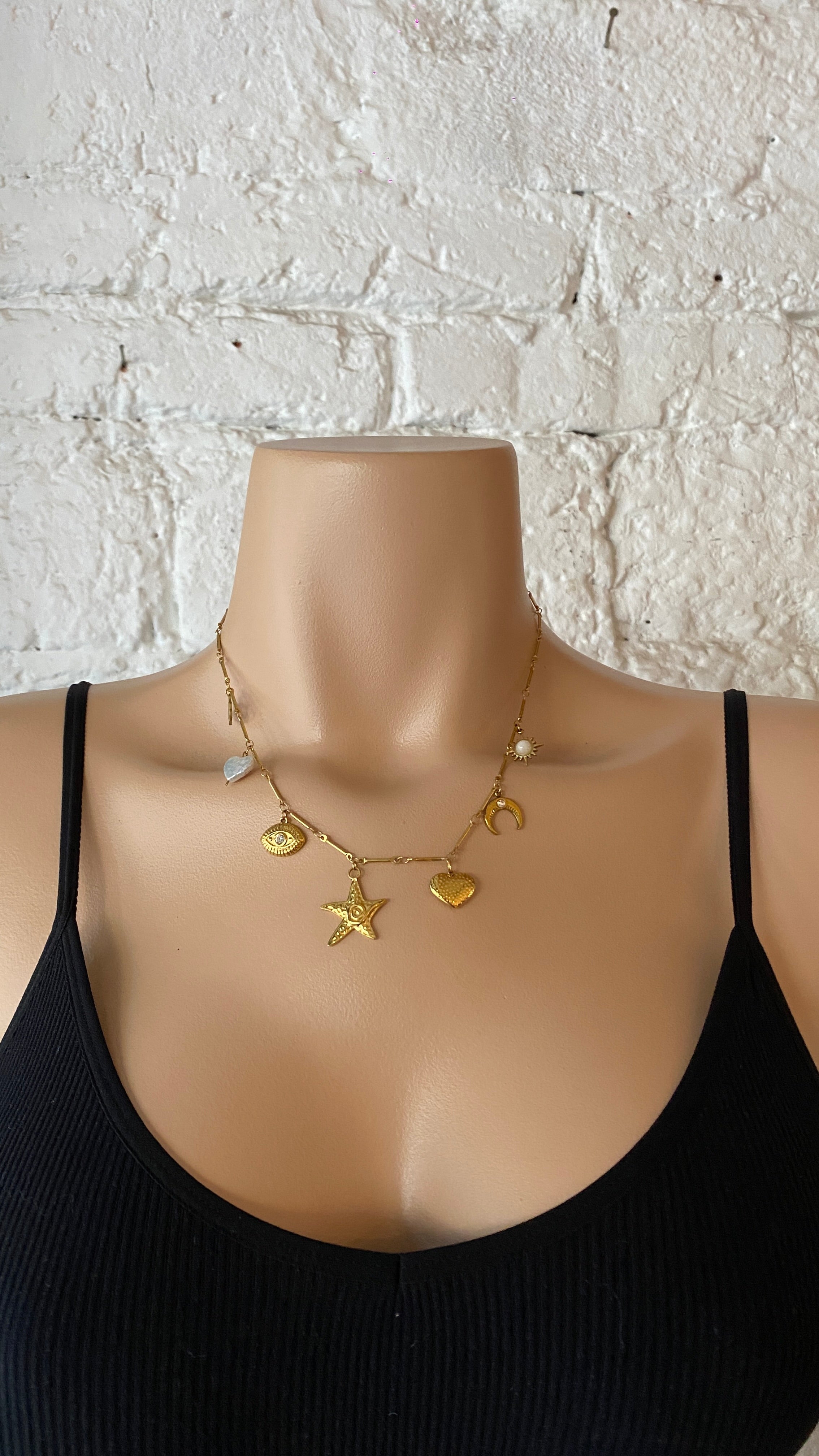 Collar dijes Empty 5