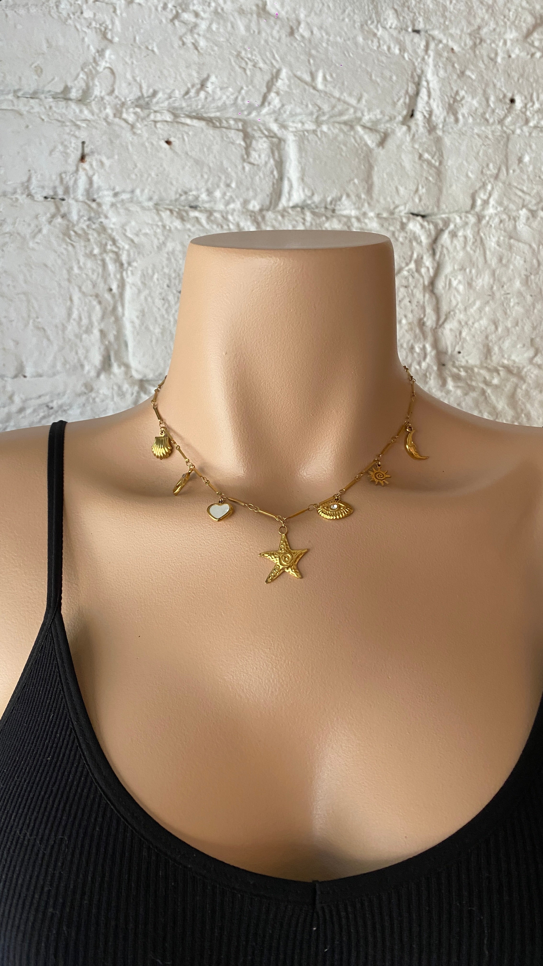 Collar dijes Empty 5