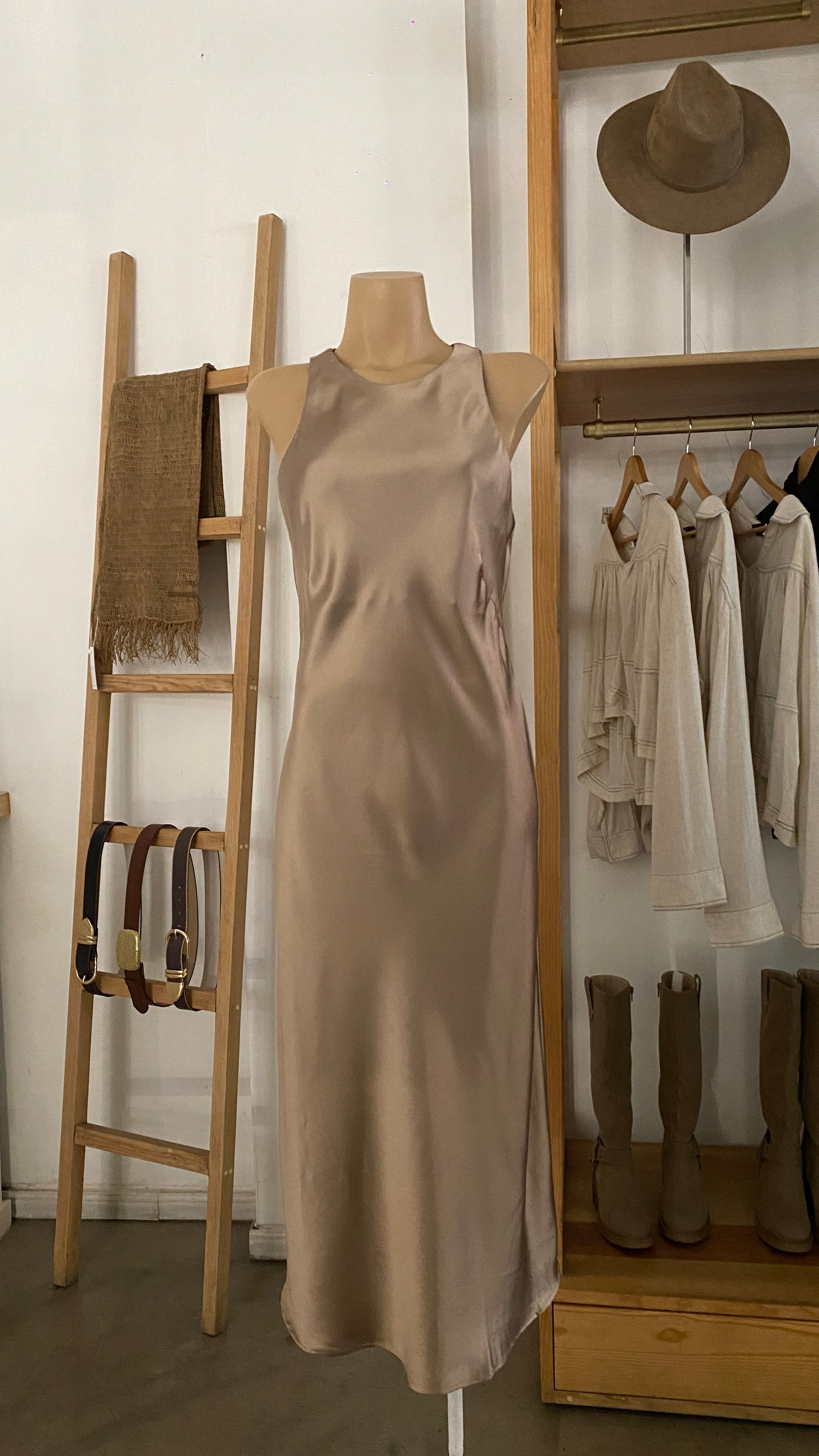 Vestido Odette Dark taupe