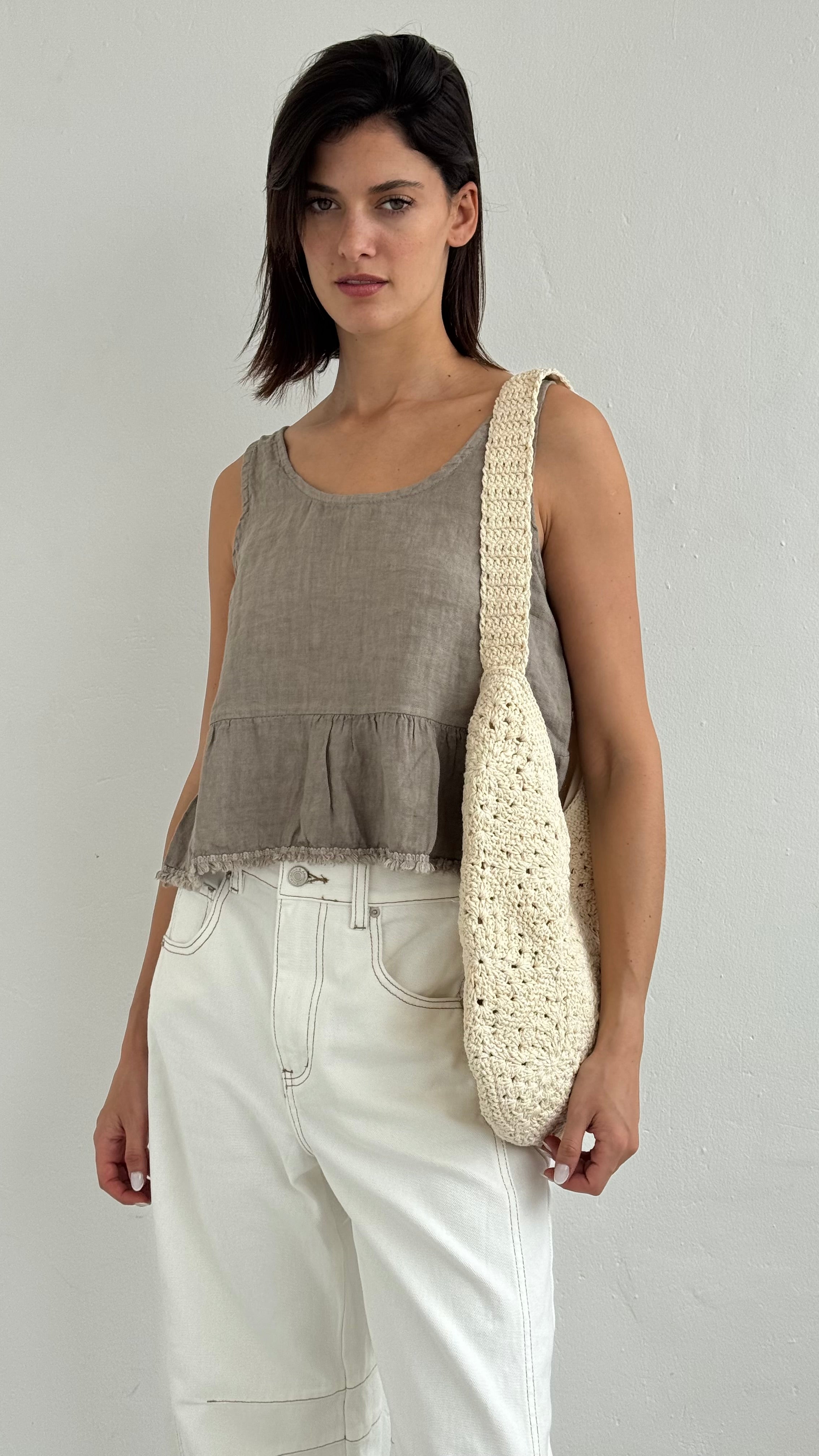 Bolso trenzado beige playa