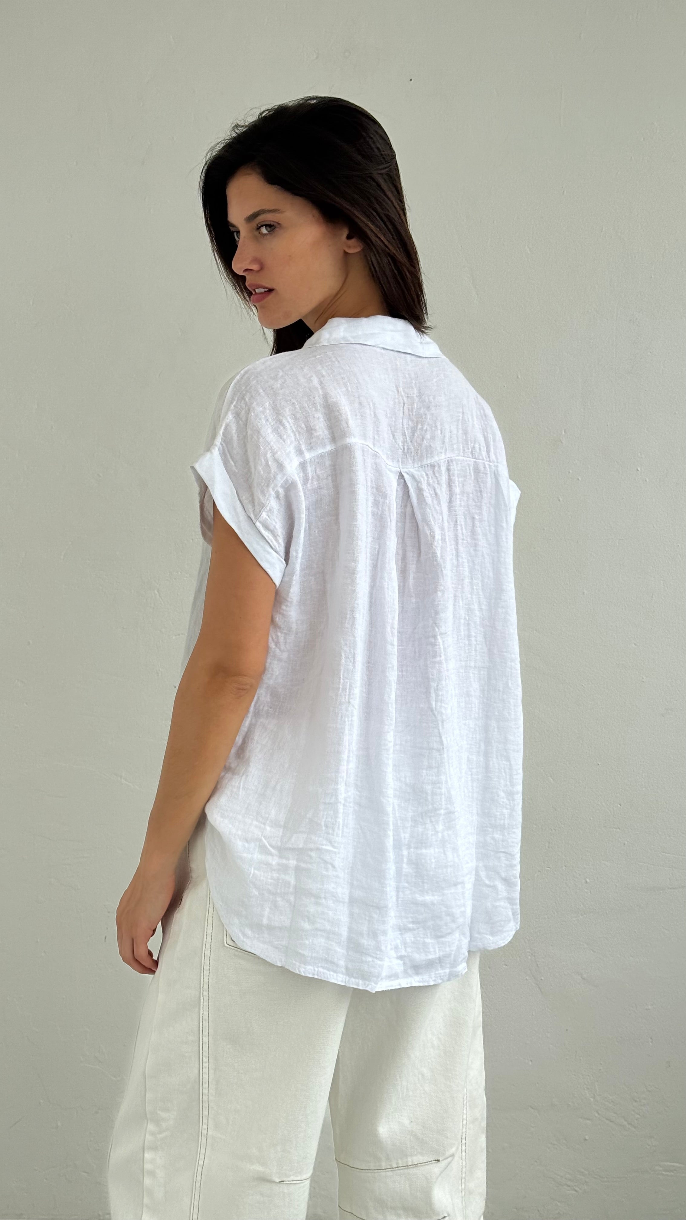 Camisa de lino blanca playa