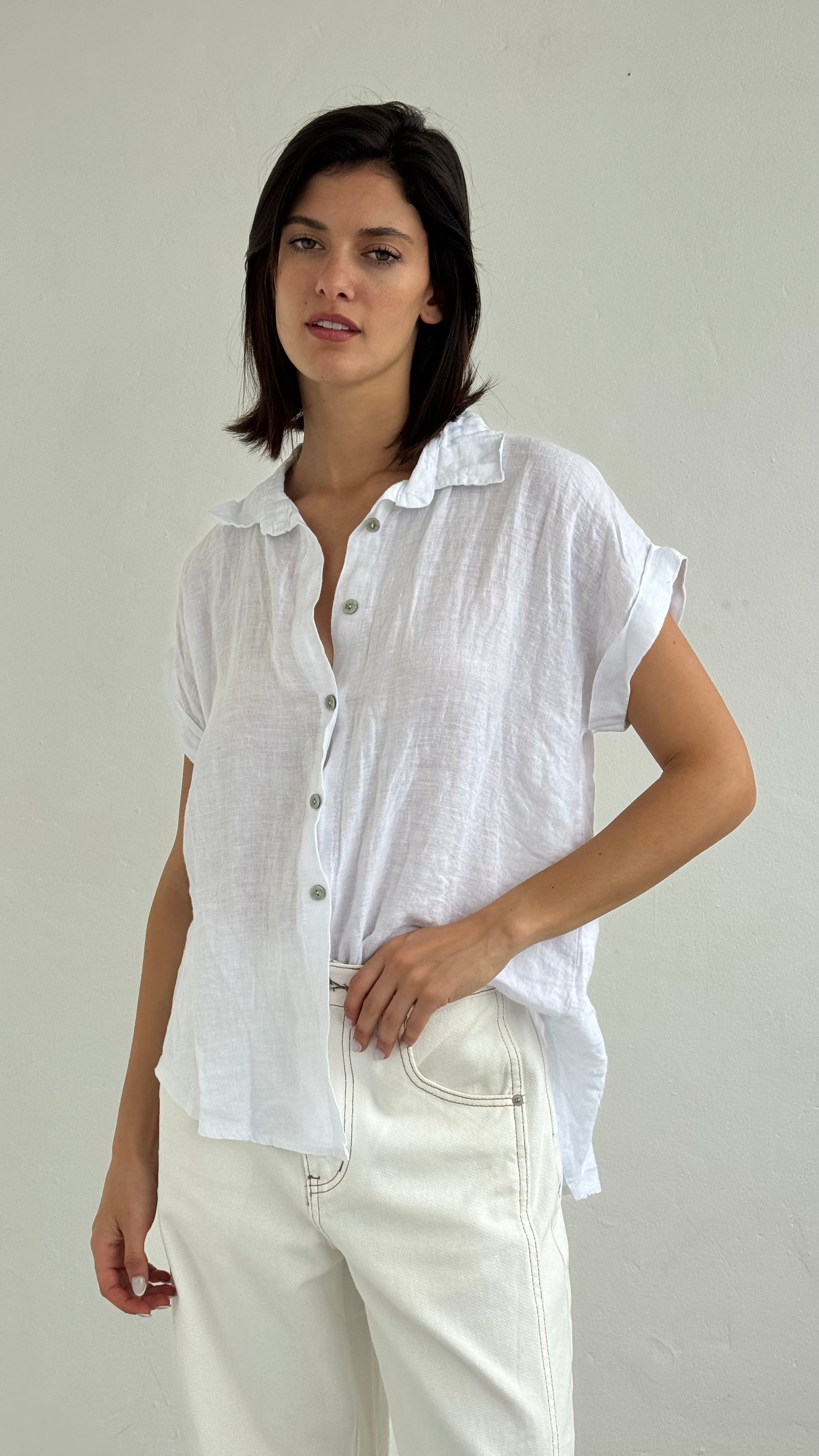 Camisa de lino blanca playa